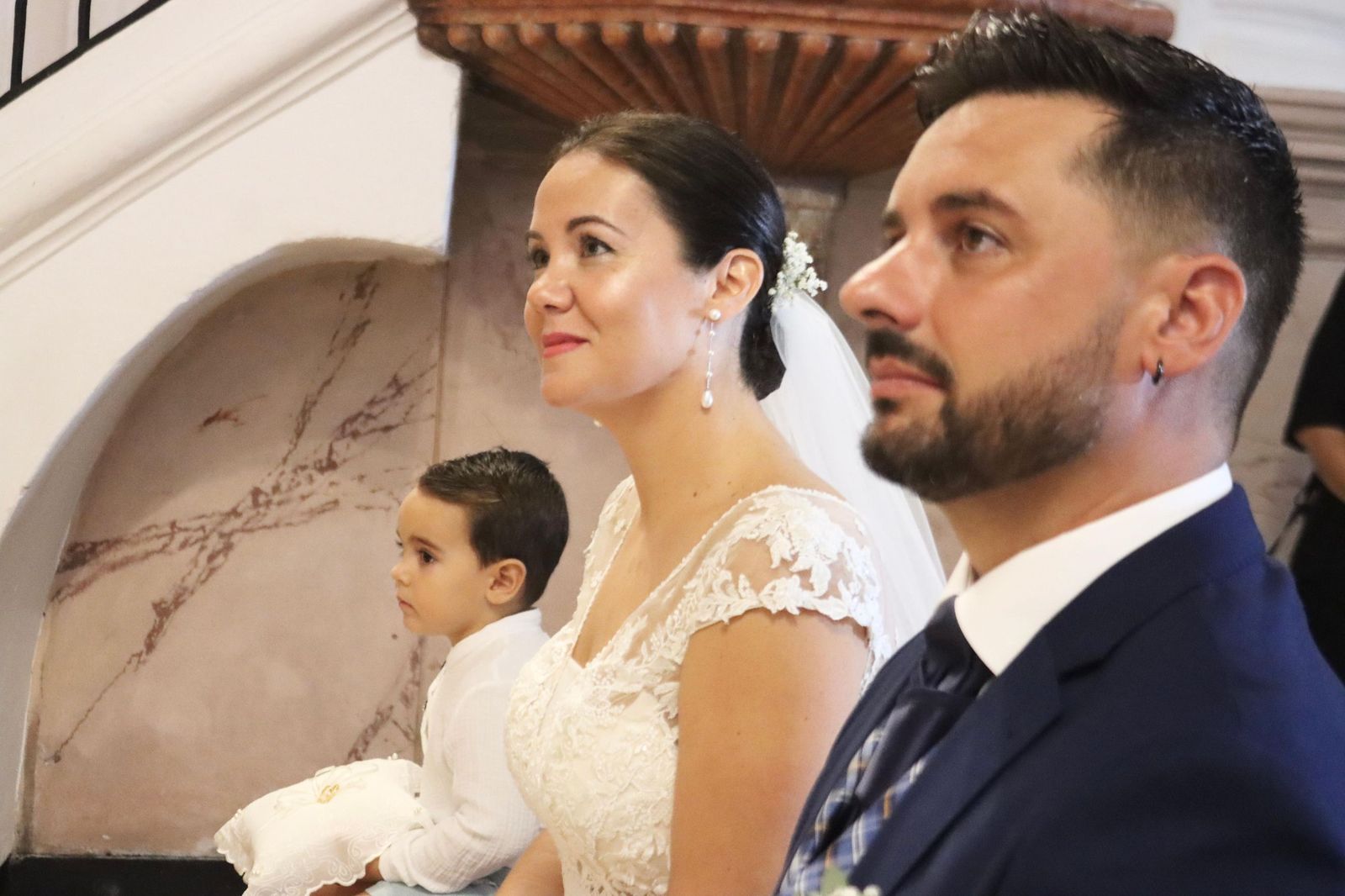FOTOGALERÍA | Marta y Laslo se dan el 'sí quiero' ante la Patrona de Ceuta