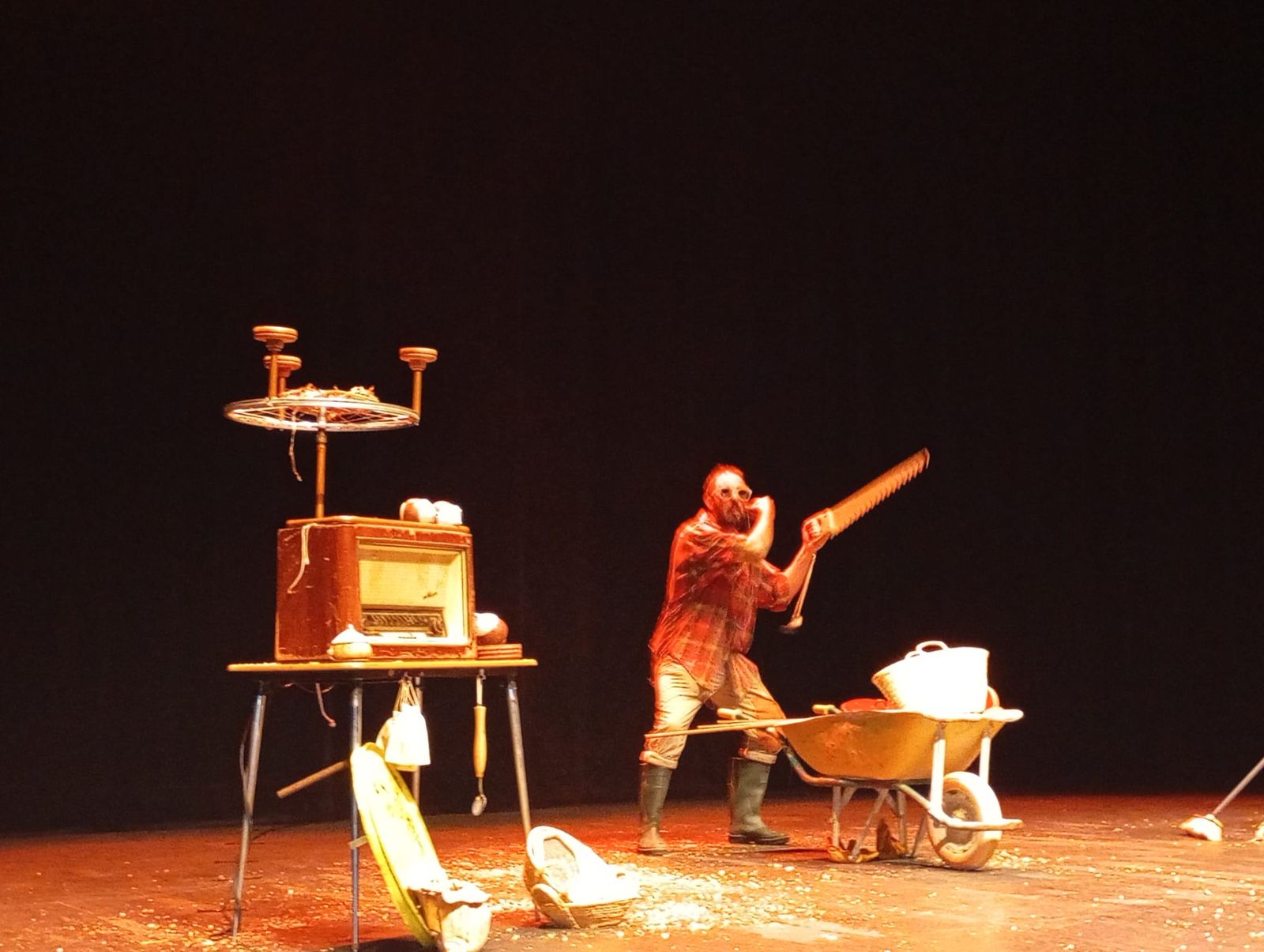 'Tot bé': los clown más gamberros hacen reir al Revellín