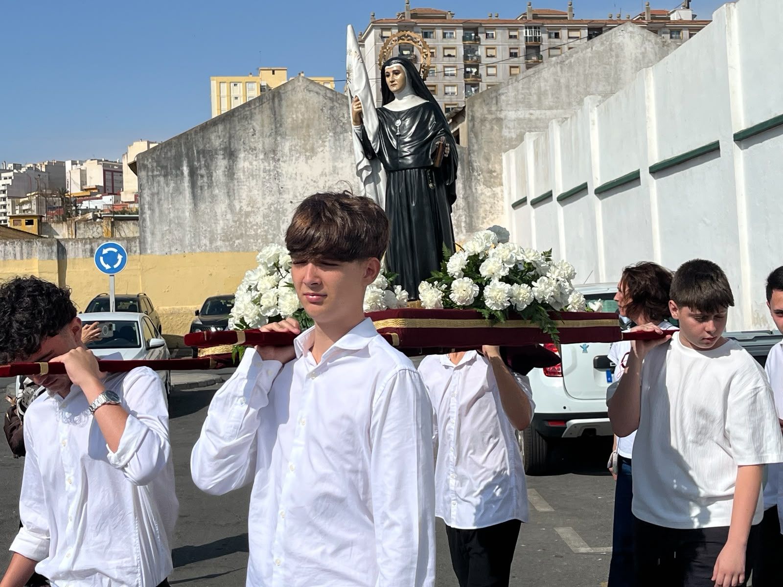 La gran fiesta de Santa María Micaela reúne a familias, alumnos y profesores en una jornada inolvidable