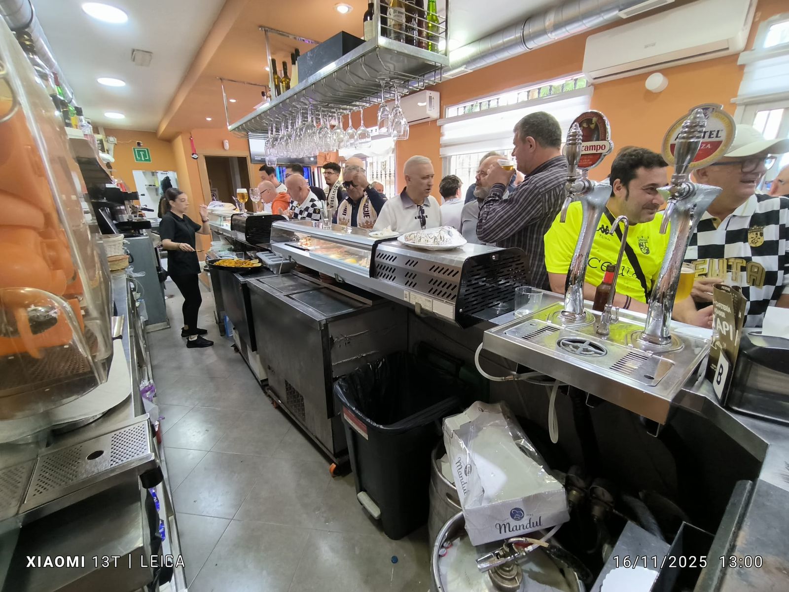 FOTOGALERÍA | Así vio Nicol's a los caballas durante la previa al partido de la AD Ceuta y el Leganés
