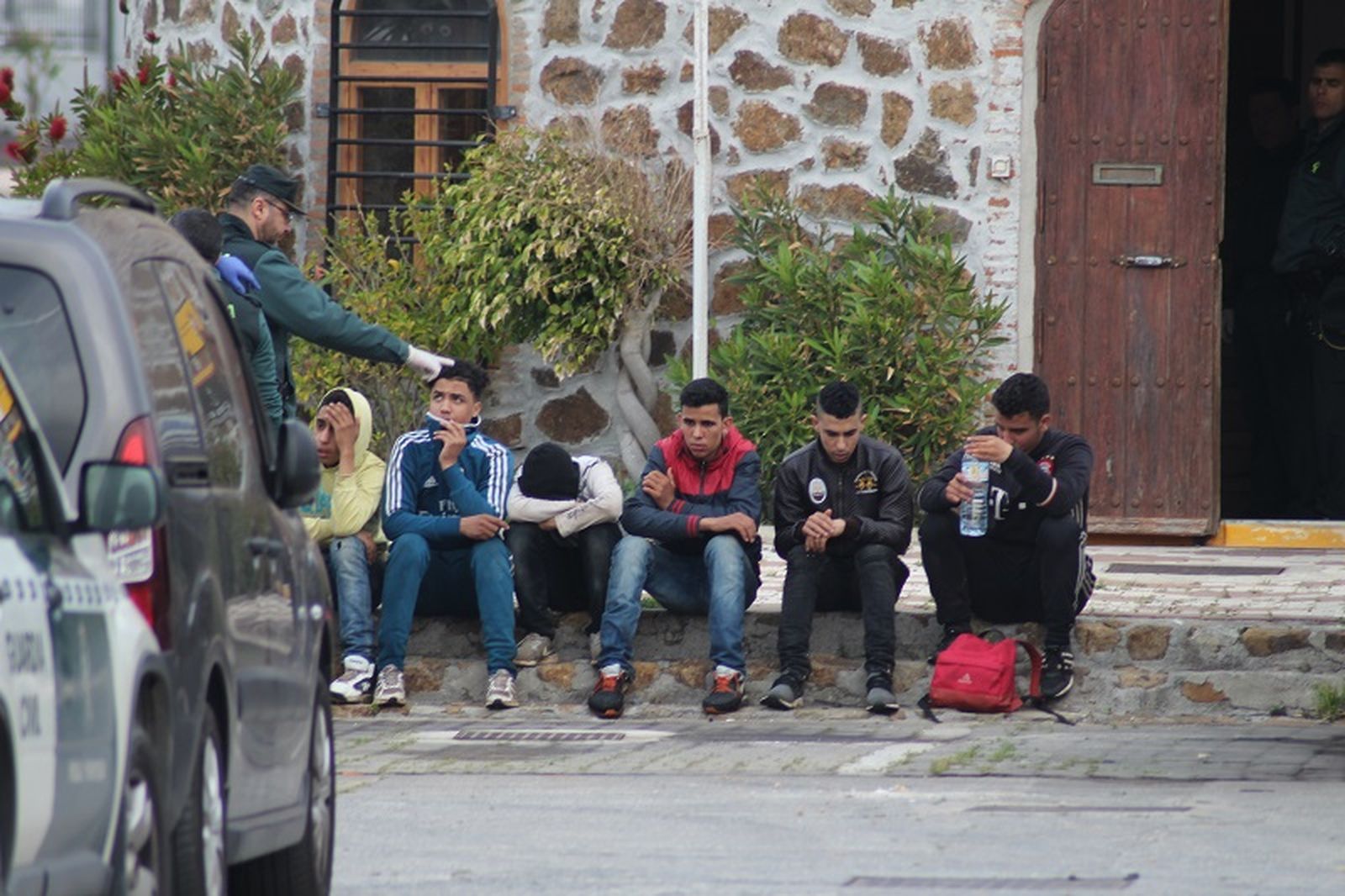 Grupo de inmigrantes llegados a la ciudad