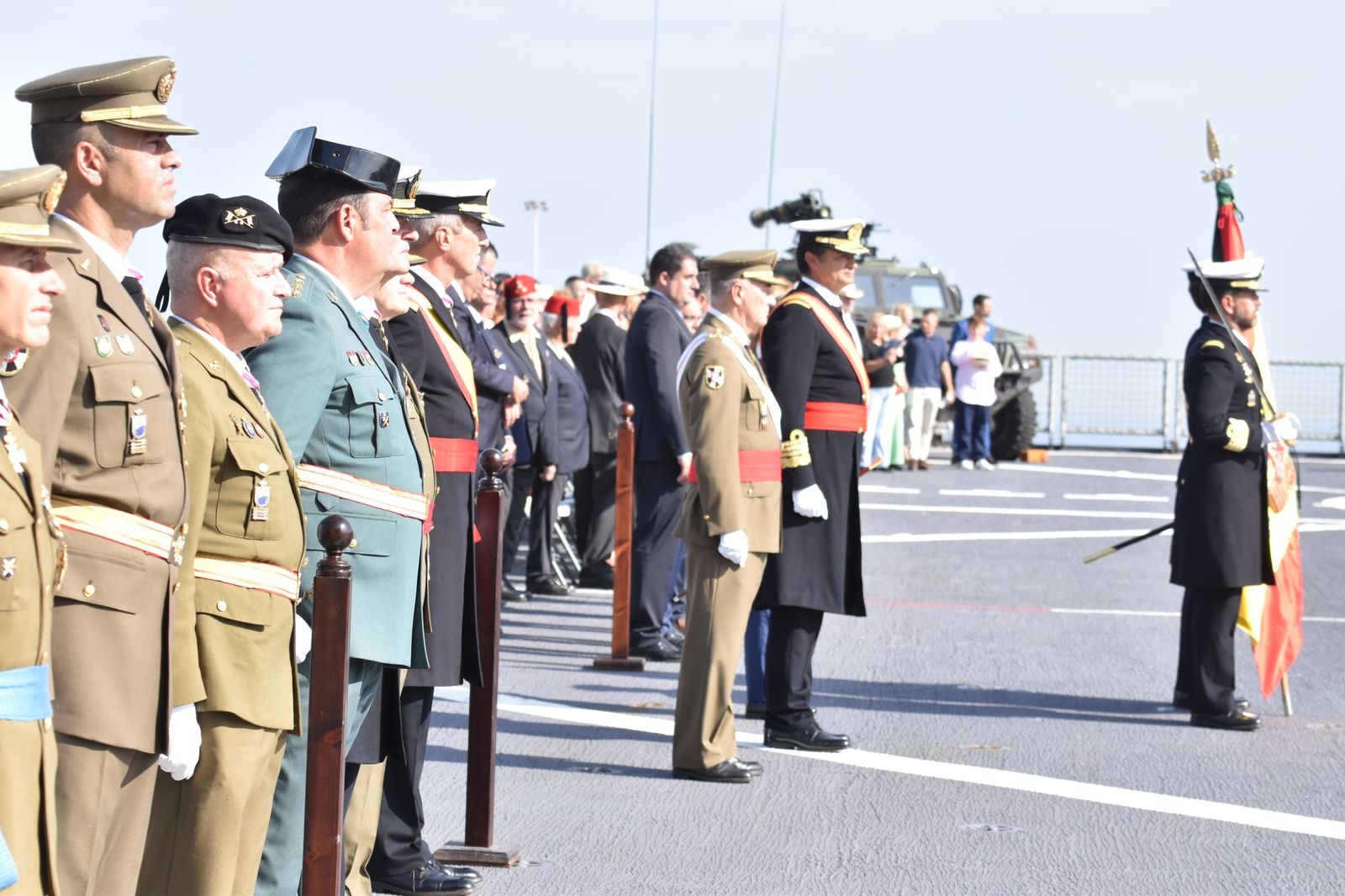 Emotiva jura de bandera a bordo del 'Castilla'