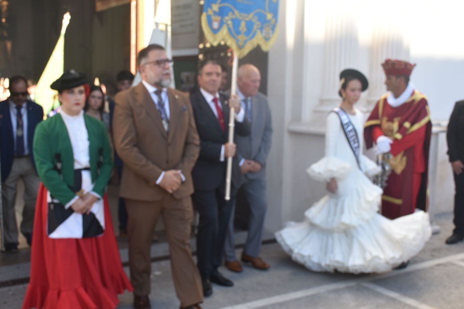 La Virgen de África emociona a Ceuta en una procesión para la historia