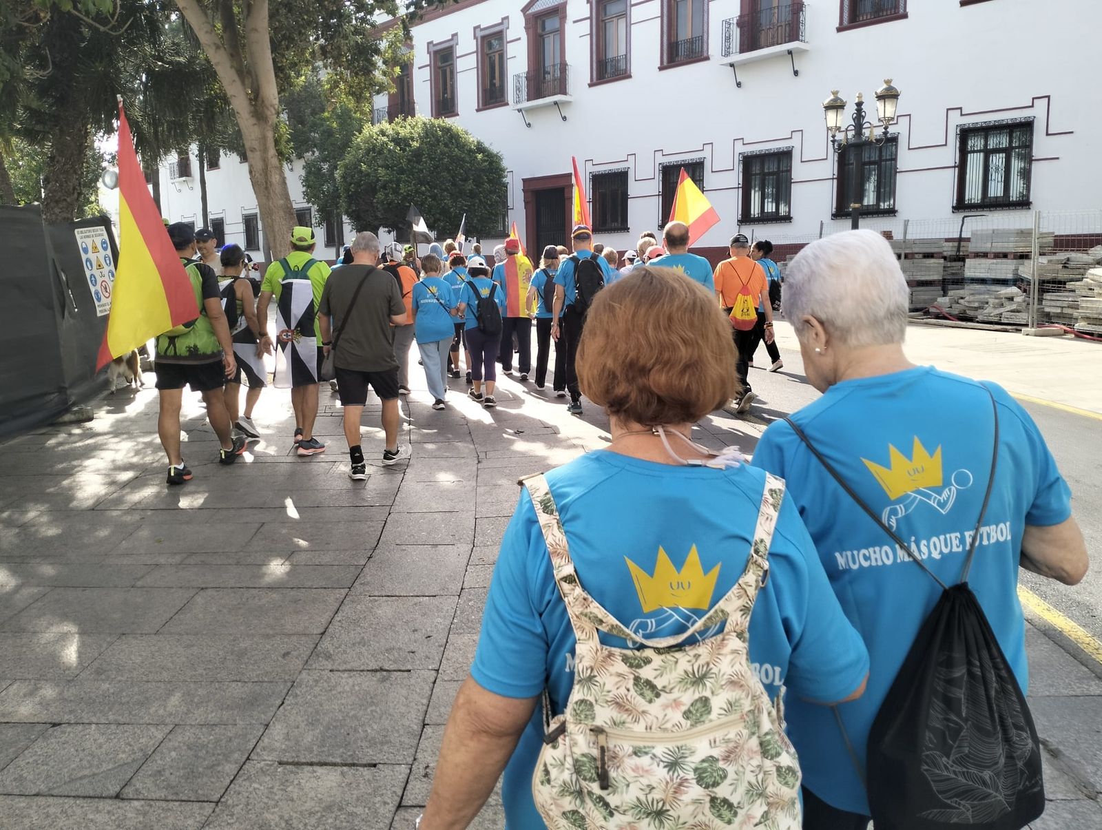 Los mayores toman las calles en una jornada de convivencia