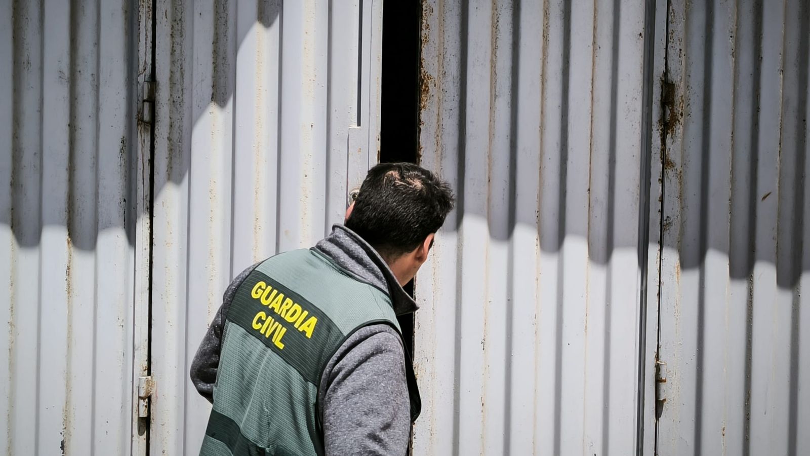 El dispositivo desplegado por la Guardia Civil este martes en la Almadraba.