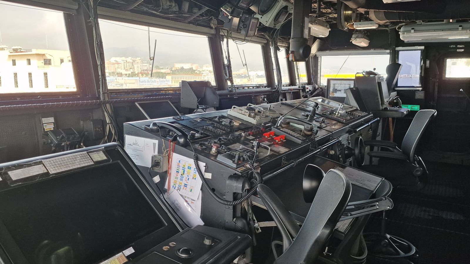 El buque Tagomago llegó a Ceuta procedente de la ciudad hermana de Melilla