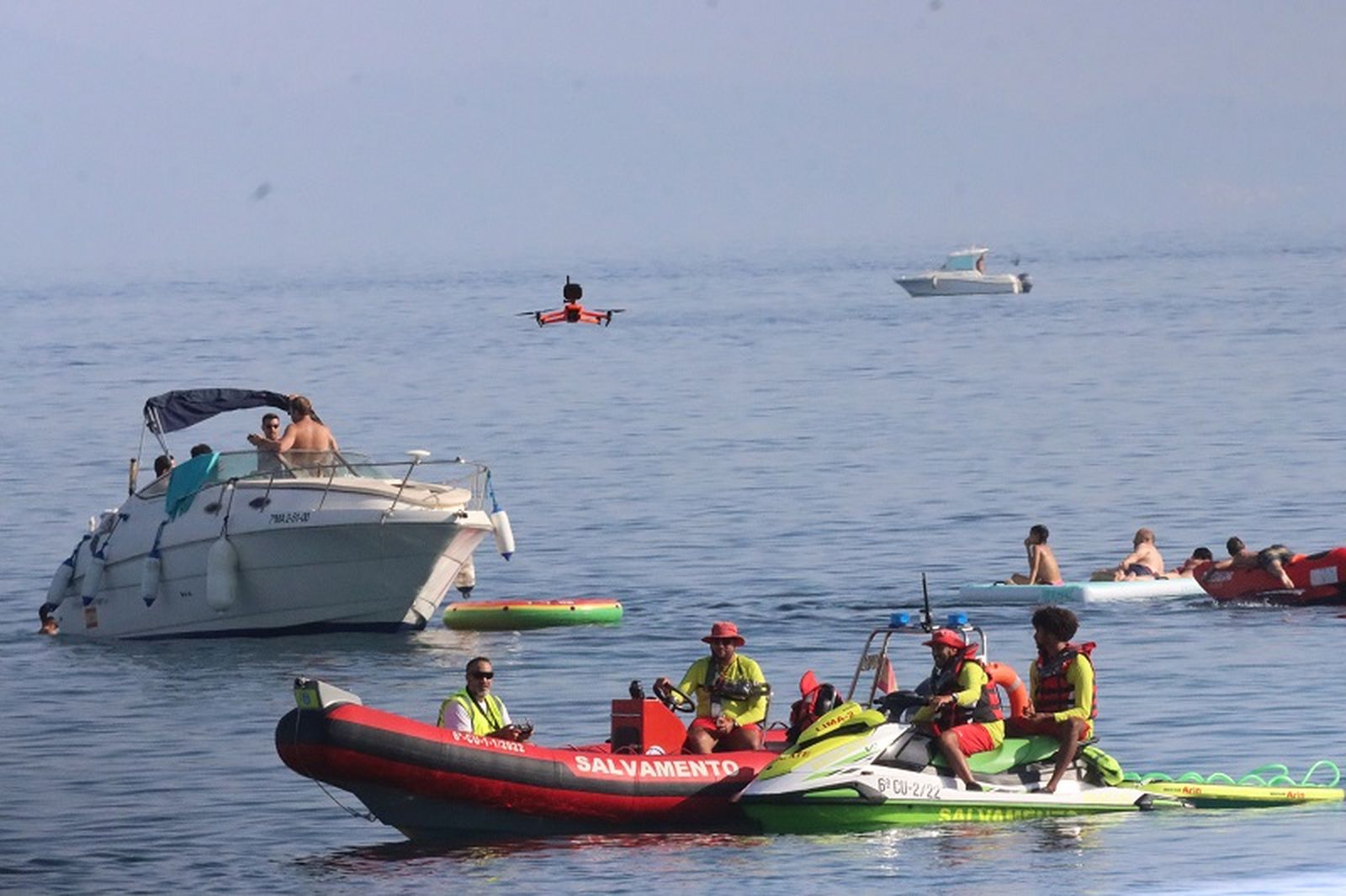 Marsave pone a prueba el dron de videovigilancia en la playa de la Ribera | FOTO REDUAN