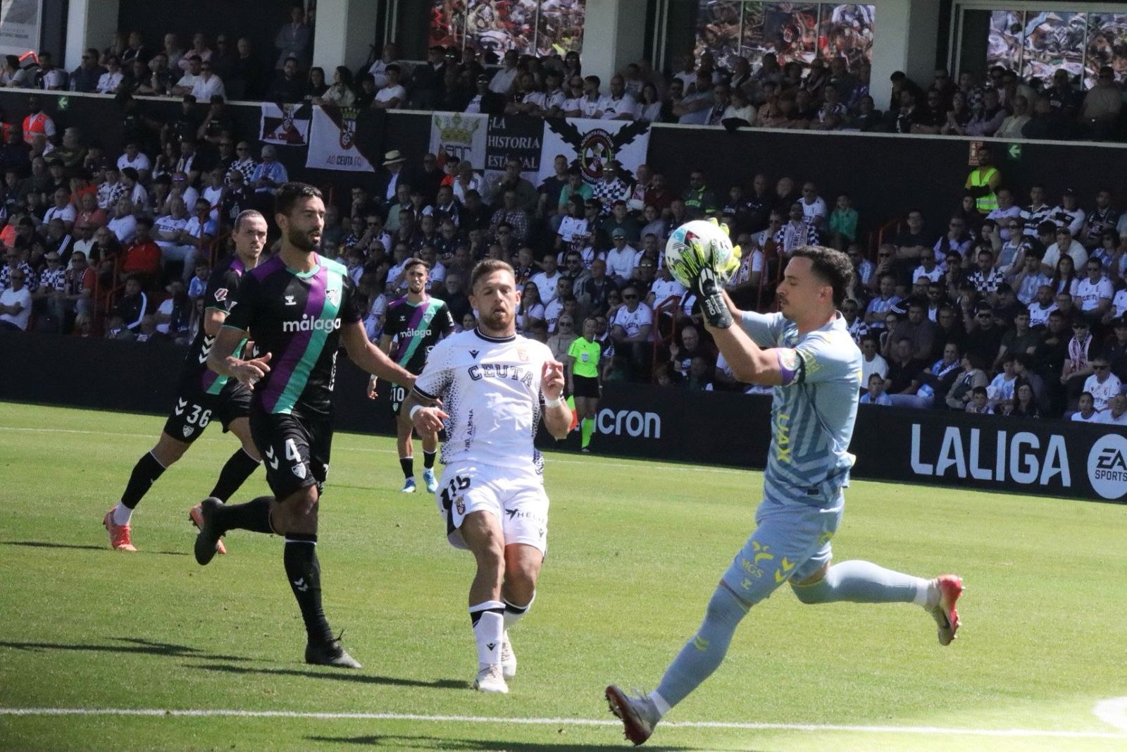 La AD Ceuta no puede con el Málaga