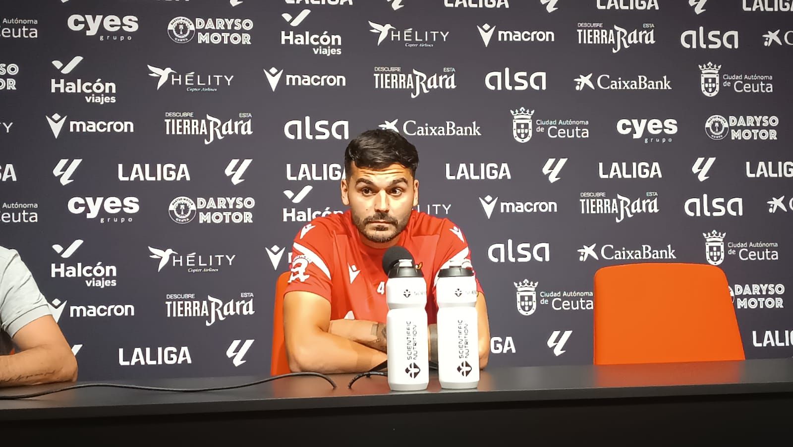 Capa, en rueda de prensa
