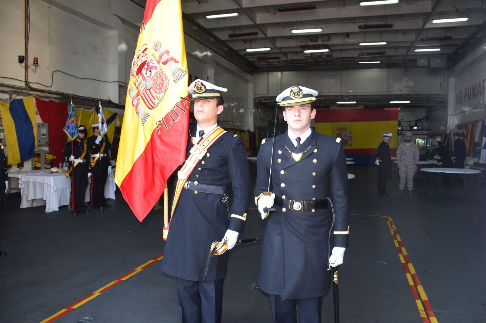 Emotiva jura de bandera a bordo del 'Castilla'