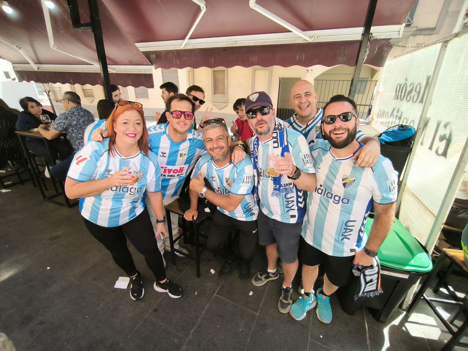 Aficionados antes del partido en el 'Alfonso Murube'