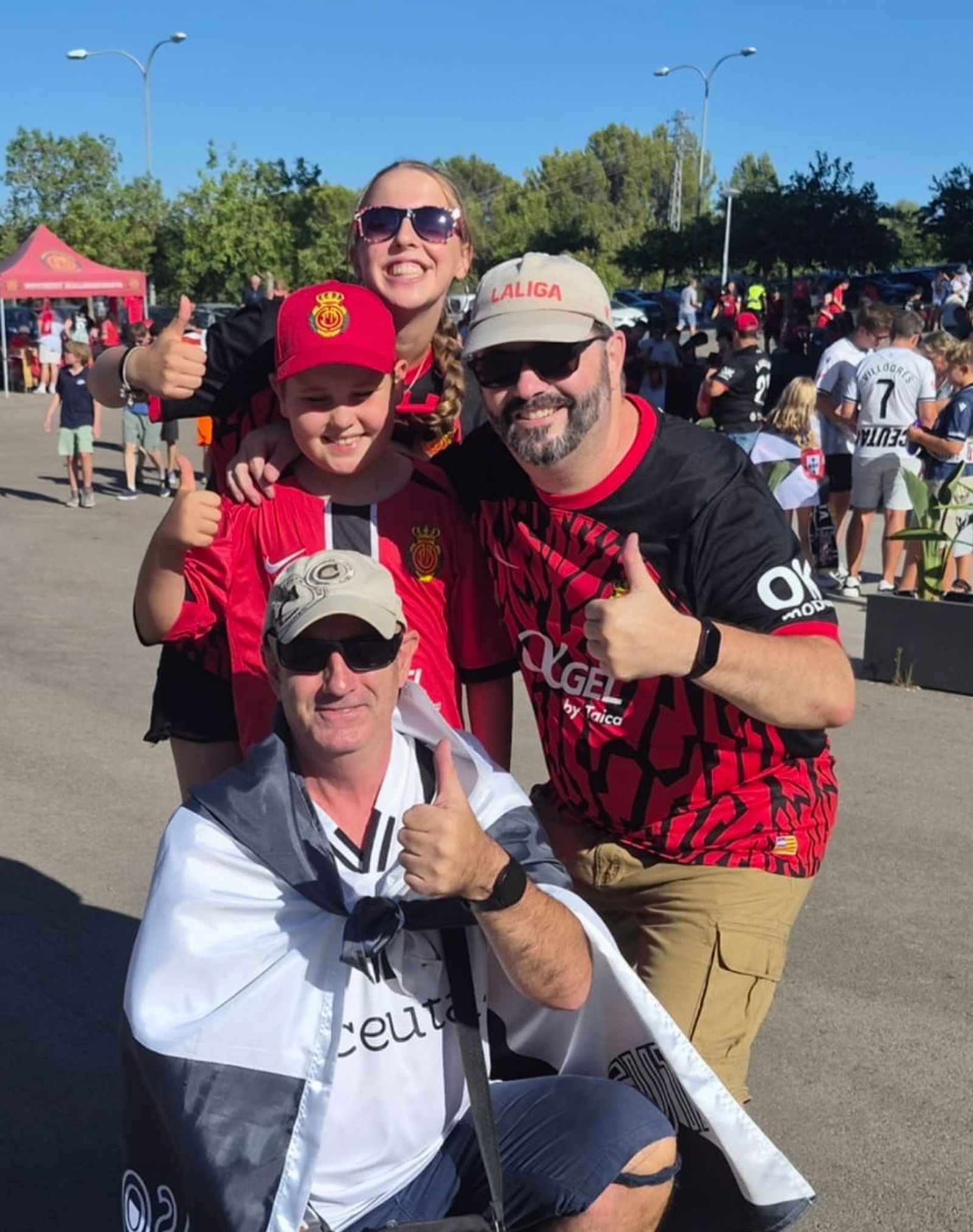 Gran  ambiente caballa antes de iniciar el encuentro ante el RCD Mallorca en el estadio Son Moix