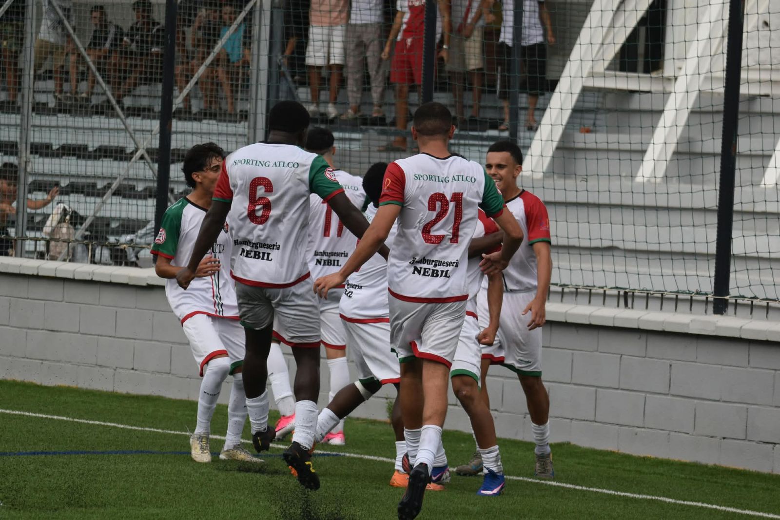 (2-1) El Sporting remonta para superar al Alhendín