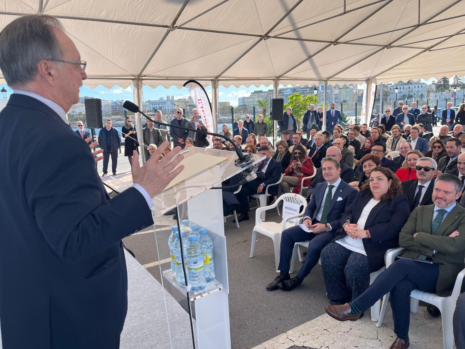 Primera piedra de la incubadora de alta tecnología Odissea