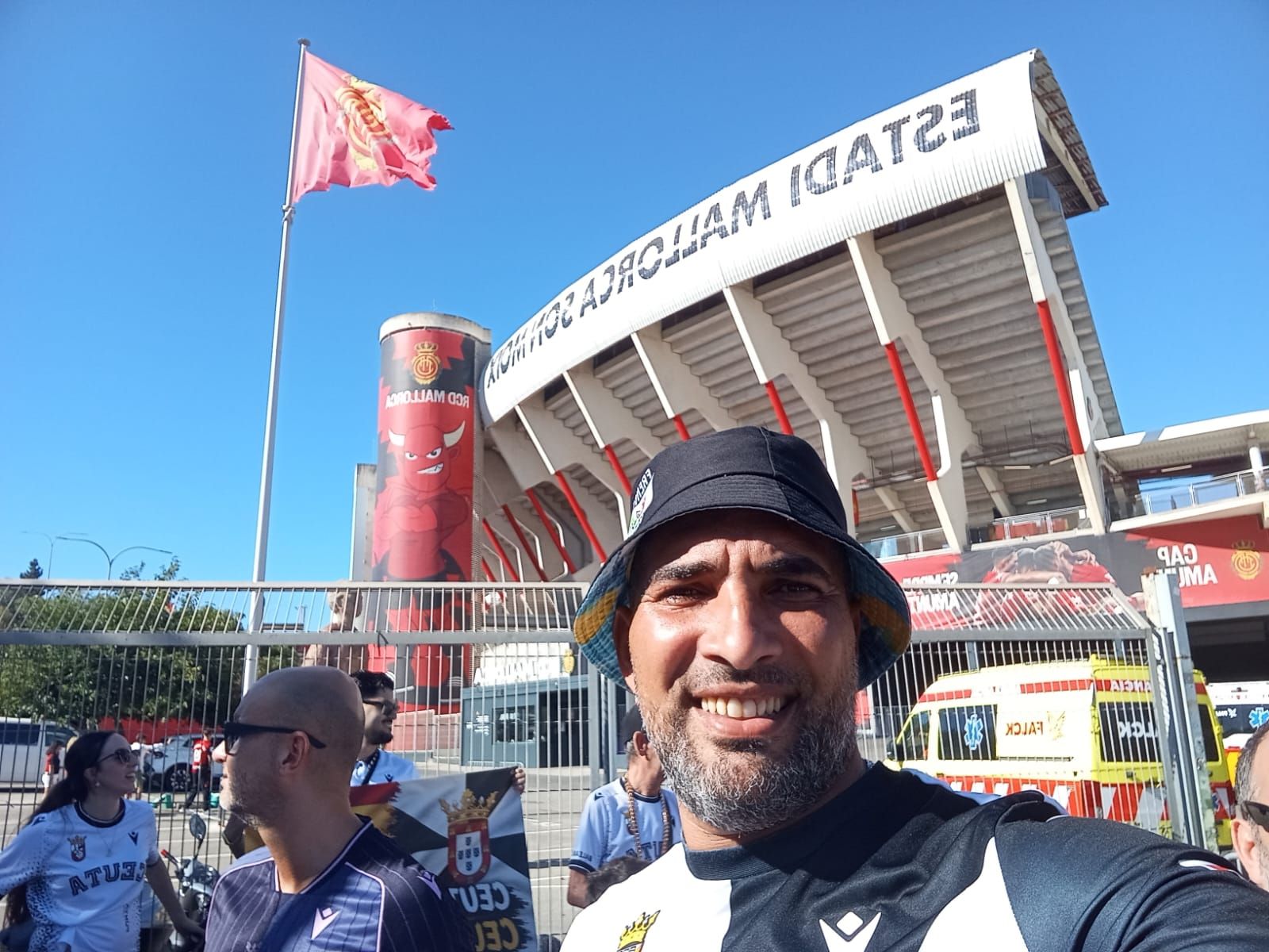 Gran  ambiente caballa antes de iniciar el encuentro ante el RCD Mallorca en el estadio Son Moix