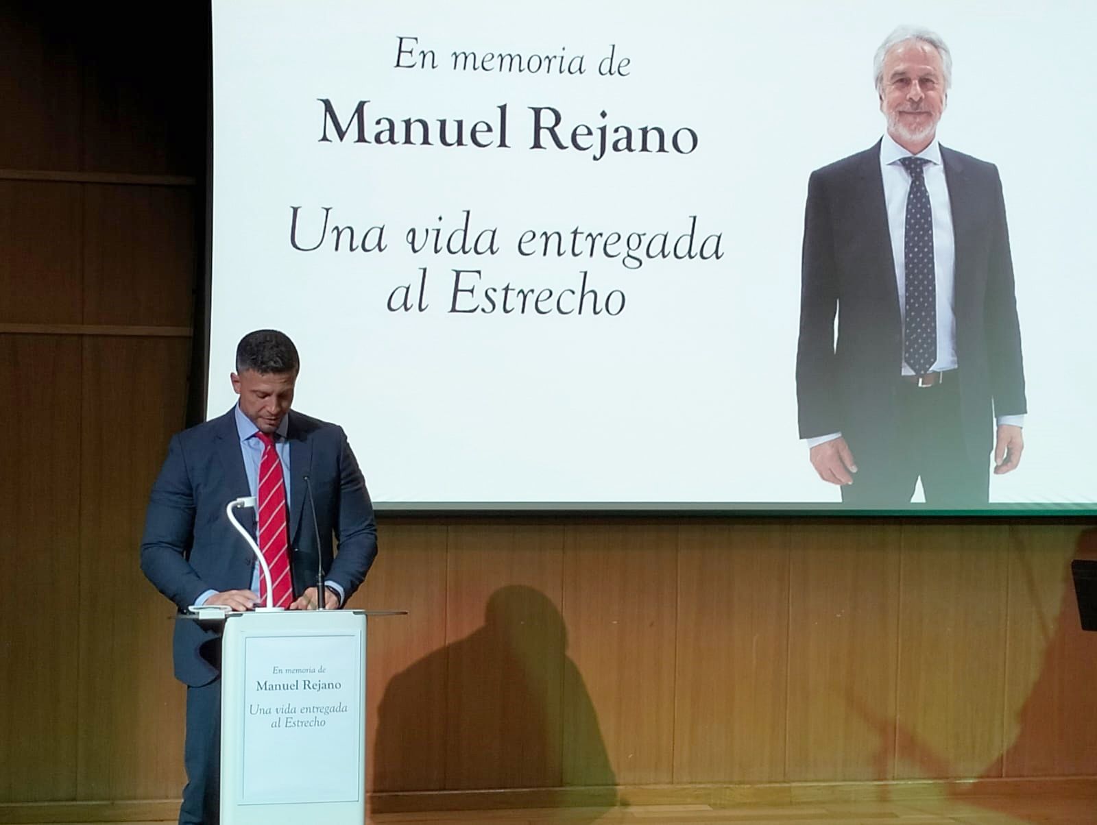 El hijo de Manuel Rejano, durante su intervención