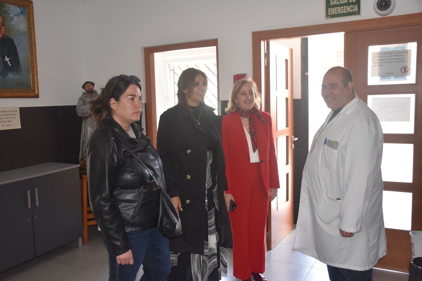 Puertas abiertas y un ambiente entrañable hacen especial una jornada en Cruz Blanca