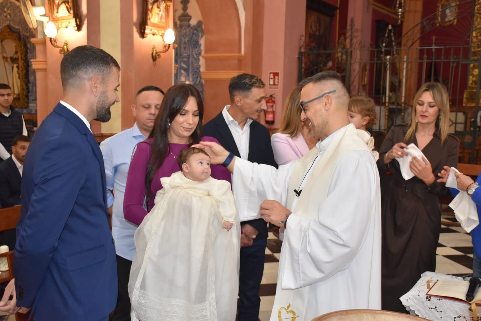 El bautizo de los hermanos Antonio y Jimena