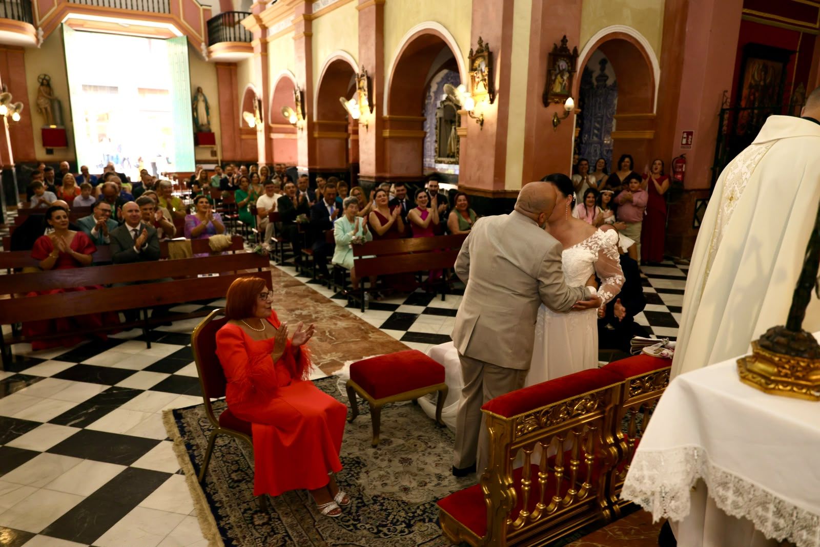 Eva y Fran contraen matrimonio en Los Remedios