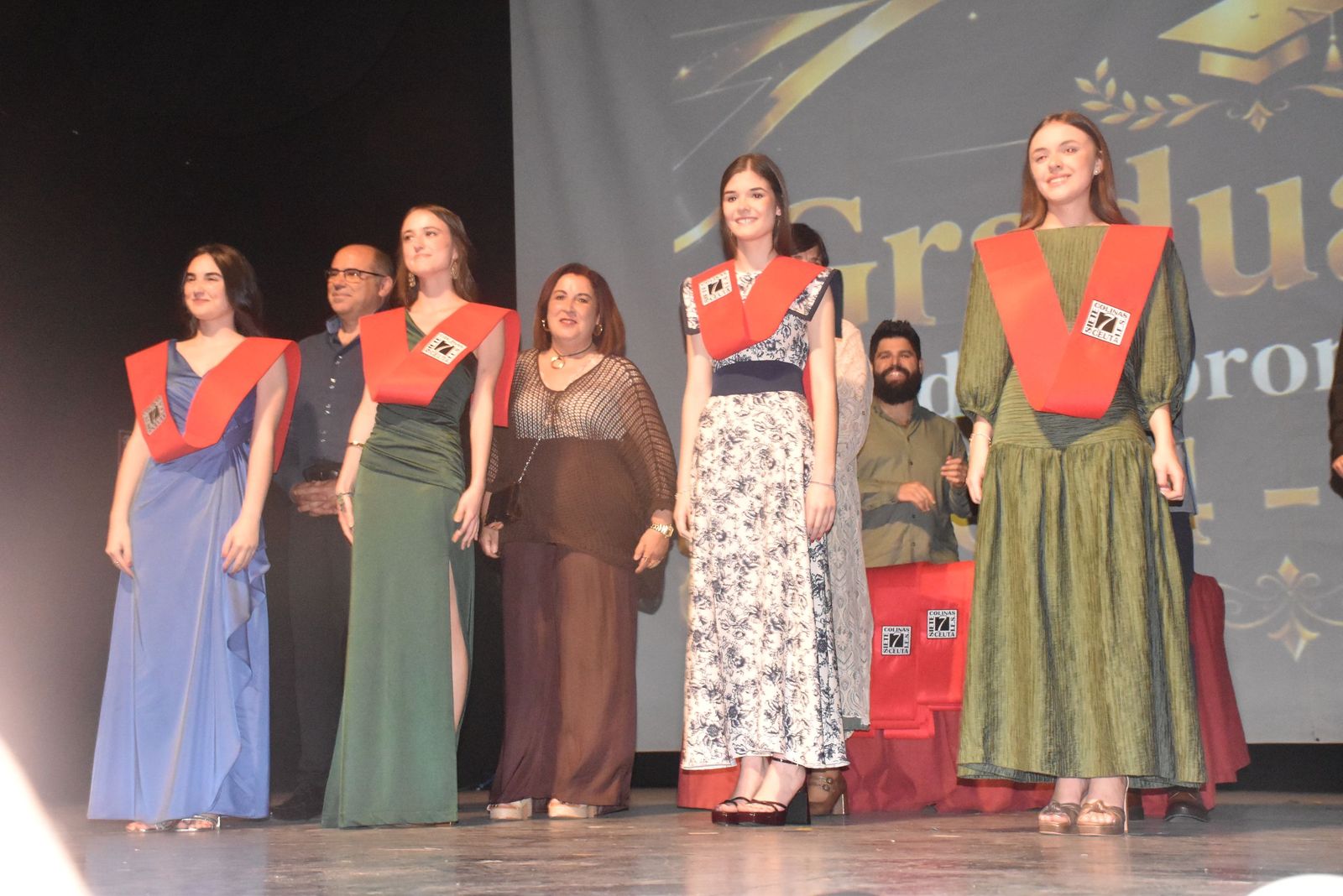 La promoción de Bachillerato del Siete Colinas “no quiere acabar el curso”, pero ya se ha graduado