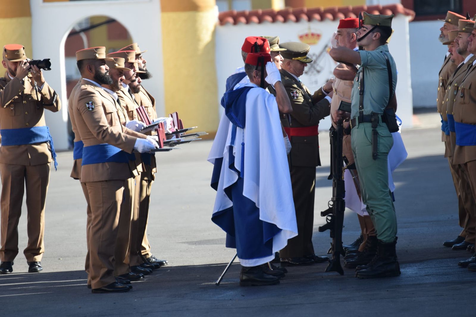 Regulares se viste de gala en honor de la Patrona de Infantería