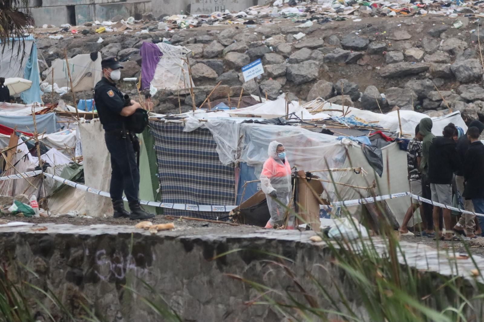 Benítez sigue bajo vigilancia mientras avanza una limpieza que dará paso al vallado