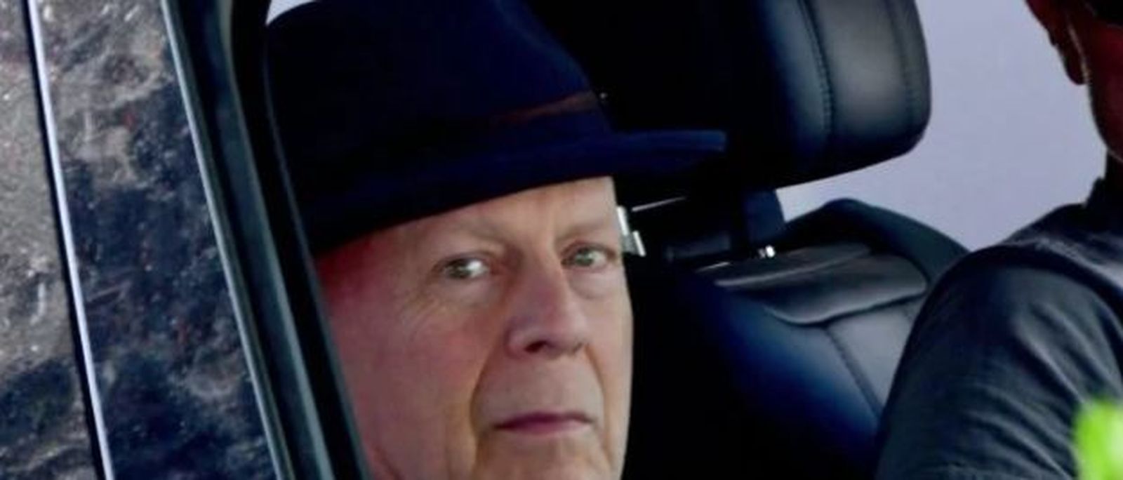 5717_bruce-willis