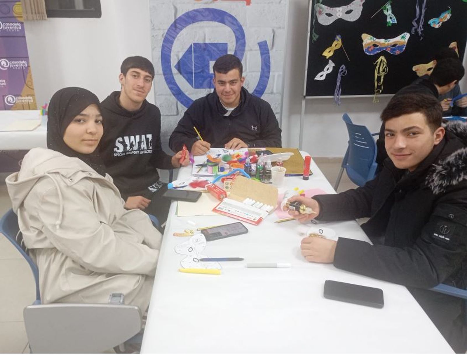 Bailes, máscaras y, por supuesto, coplas en la Casa de la Juventud