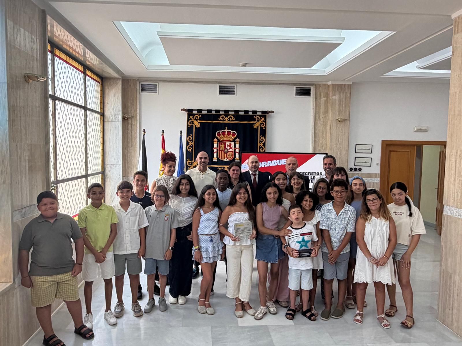 Triano recibe a “los ganadores del Óscar” de Educación: el alumnado del Lope de Vega