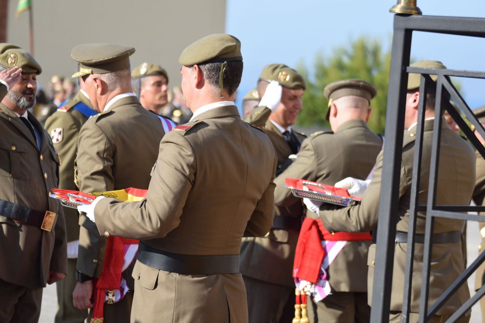 El Regimiento de Ingenieros 7 honra a San Fernando en una solemne parada militar en El Jaral