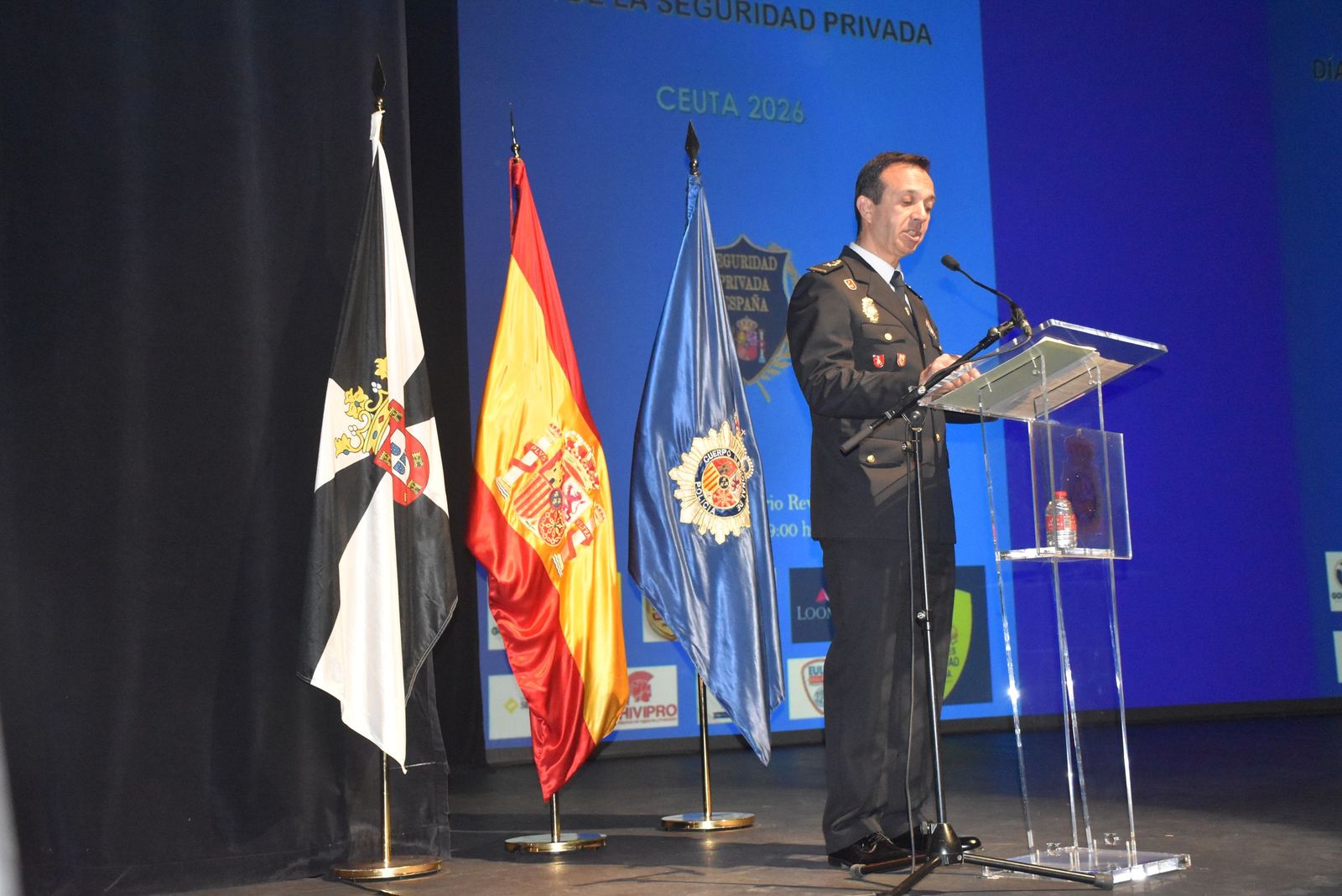 La seguridad privada celebra en el Revellín el día de la profesión