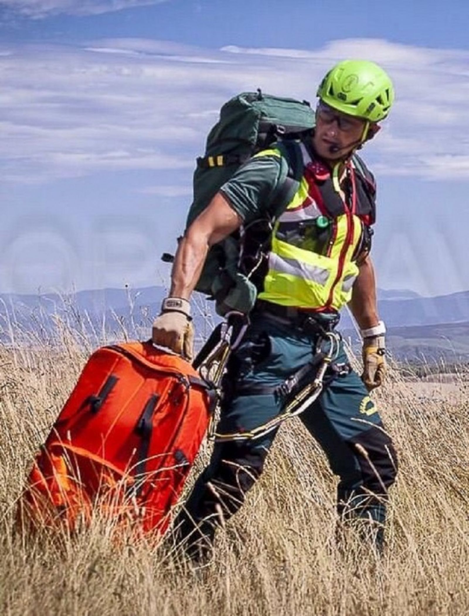 Francisco Javier Arias, preparado para la alta montaña. / FOTO CEDIDA