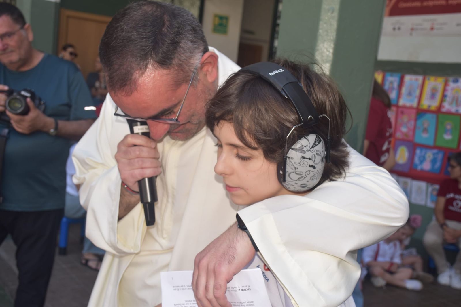 El Colegio de San Agustín disfruta de una feliz jornada solidaria con su Cruz de Mayo