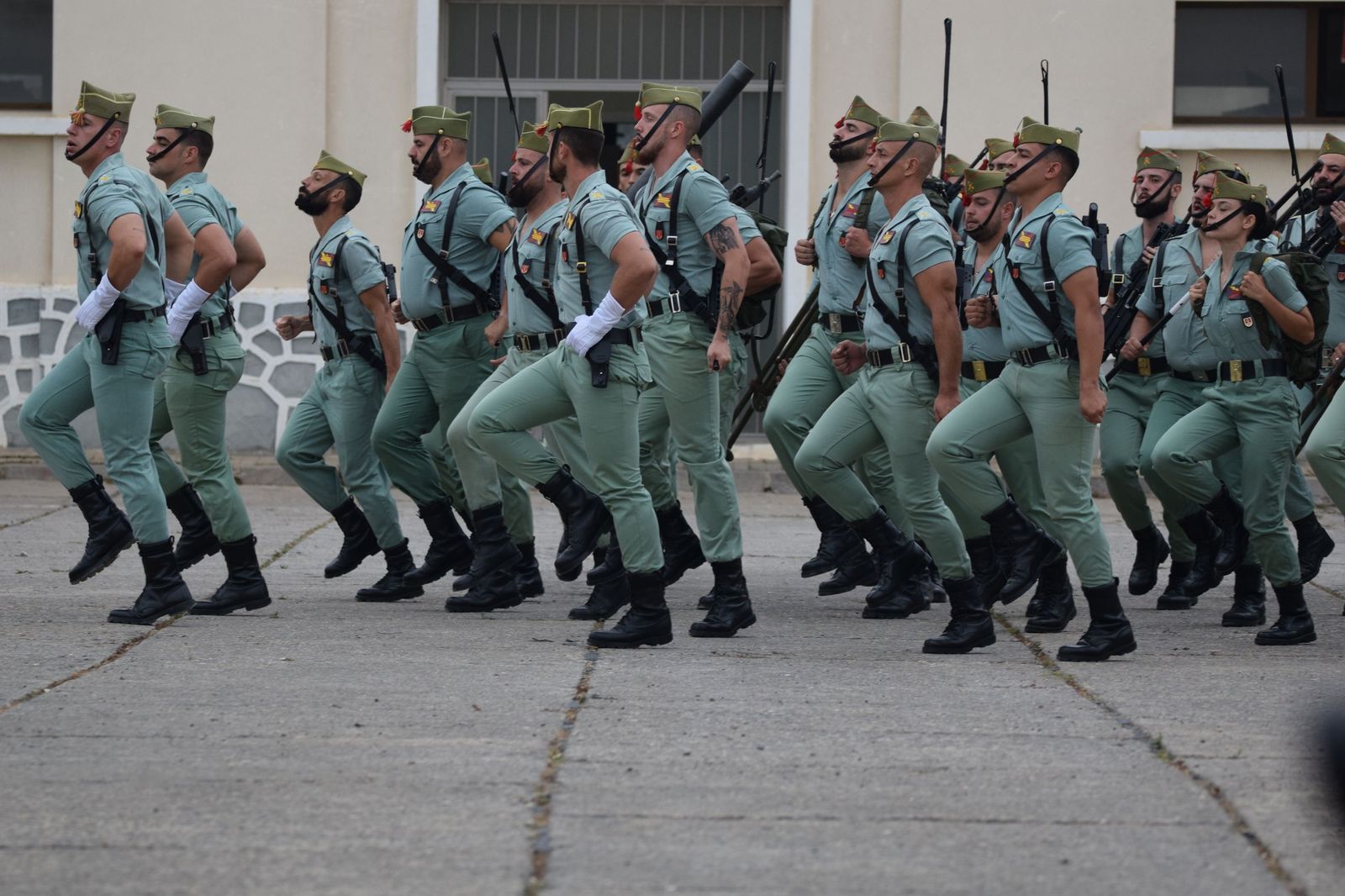 Brillante y marcial celebración del 105 Aniversario de la Legión