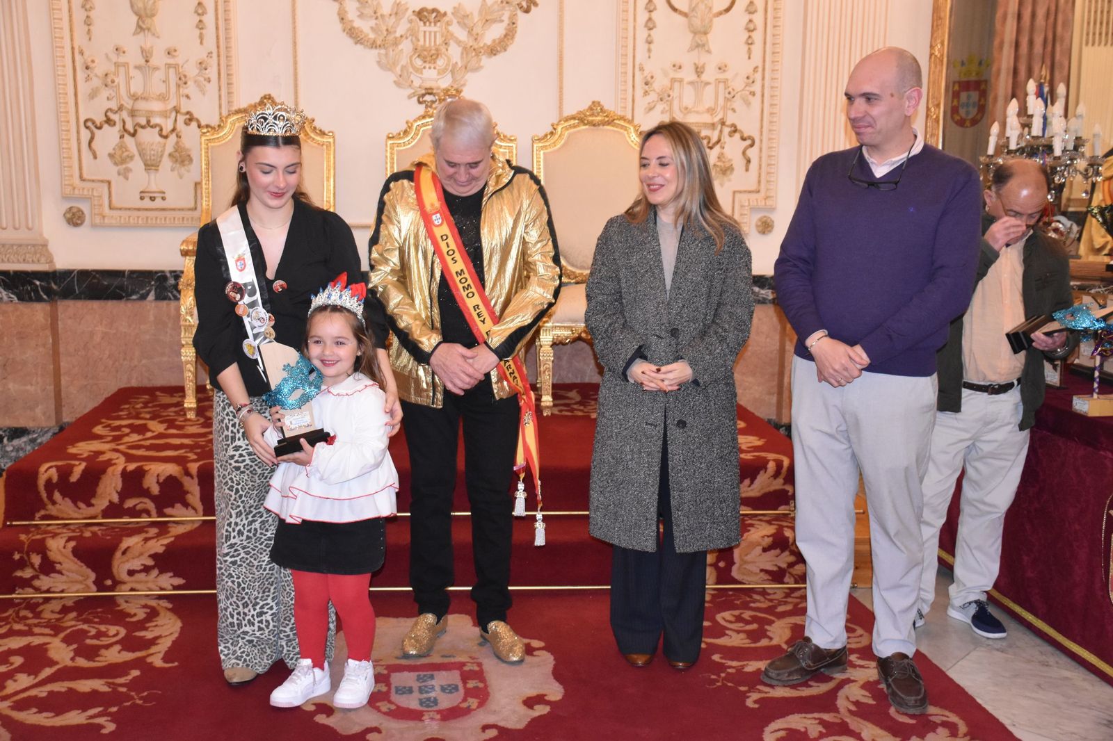 El Carnaval brilla por última vez este año con los premios de las cabalgatas