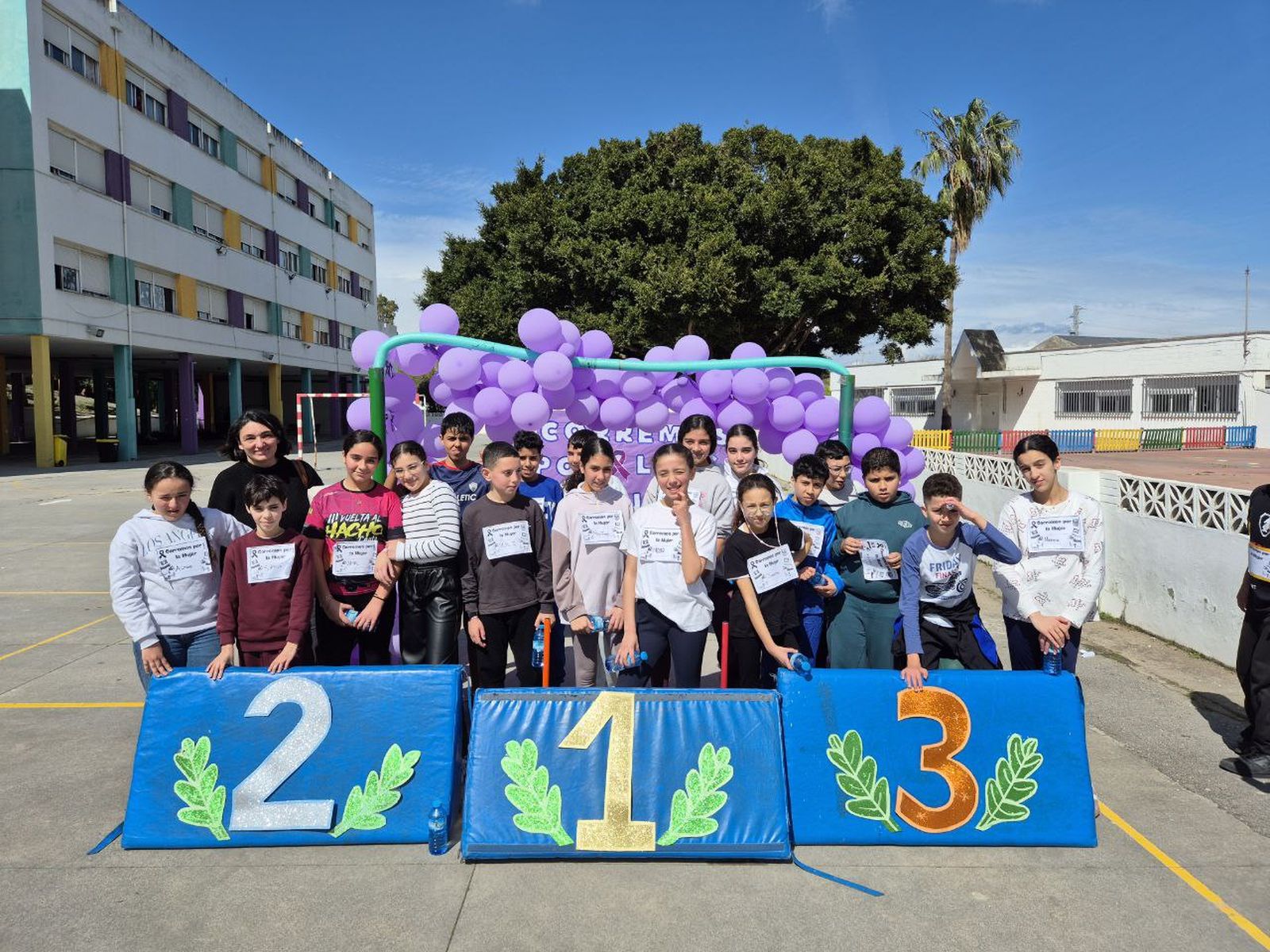 El 'Rey Juan Carlos I' corre por la igualdad