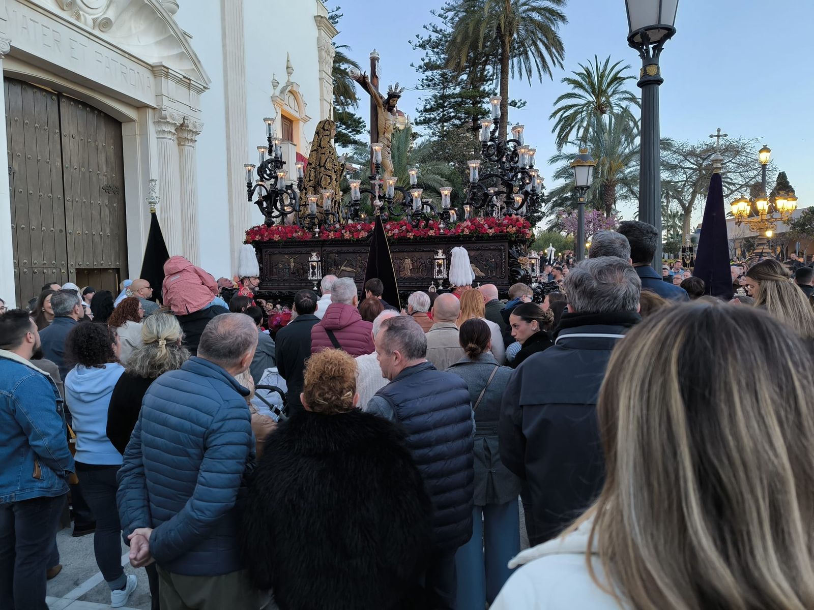 La imagen más antigua y el fervor de costumbre