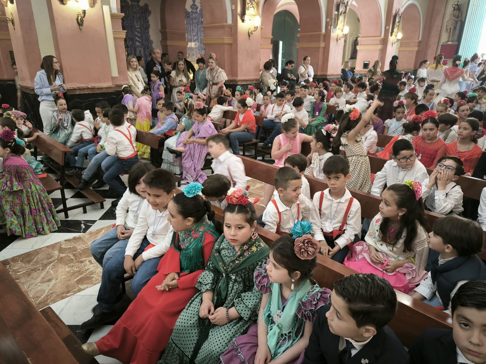 El Colegio La Inmaculada lleva la romería de Los Remedios al centro de Ceuta