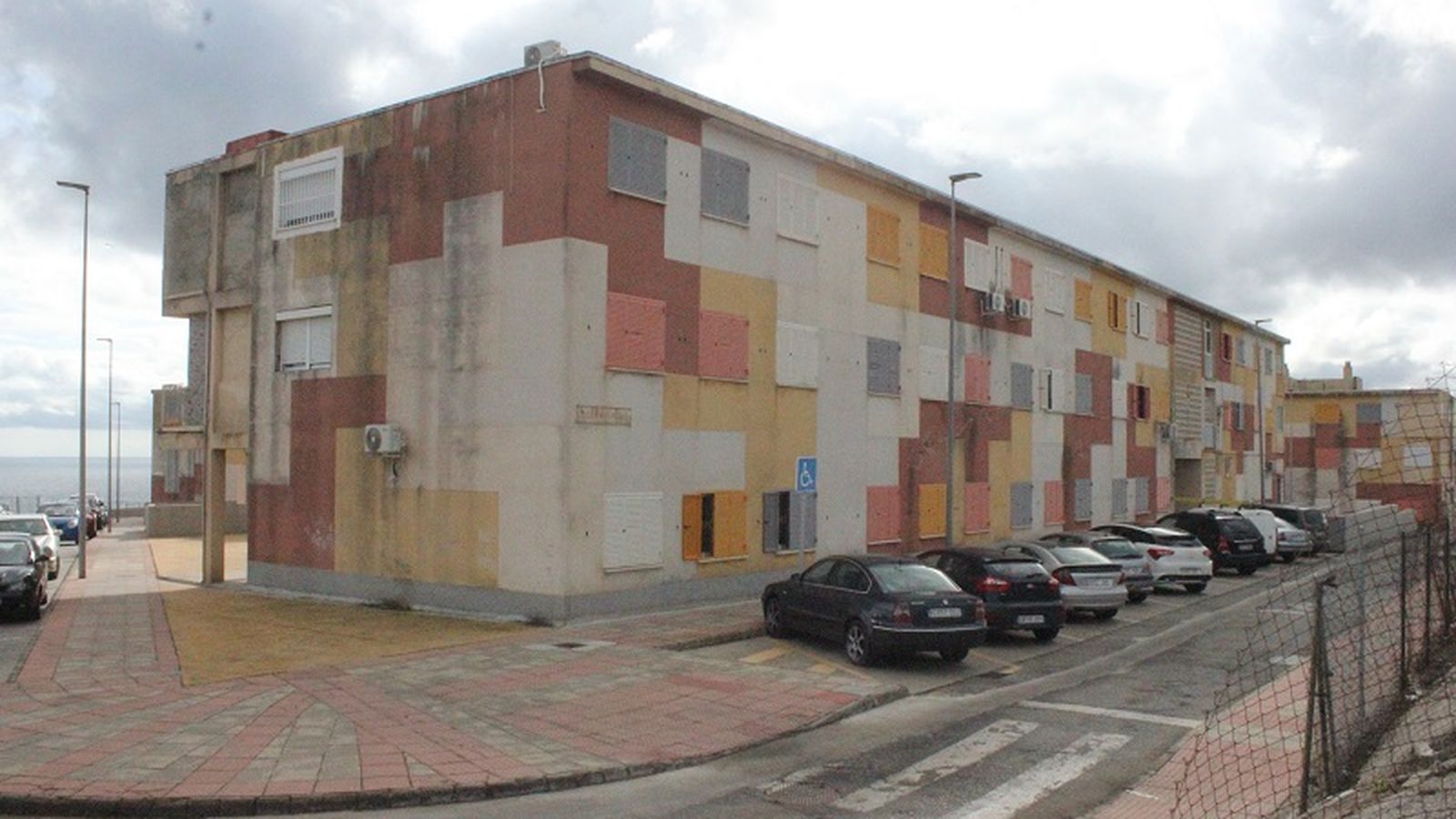 Bloque de casas en Loma Colmenar. / FOTO S.C.