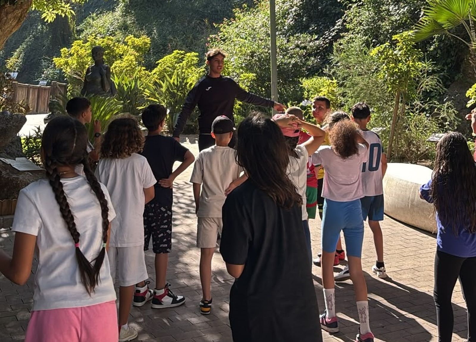 Más de 500 escolares de Ceuta participan en las jornadas de iniciación a los deportes de montaña organizadas por la FDMEC