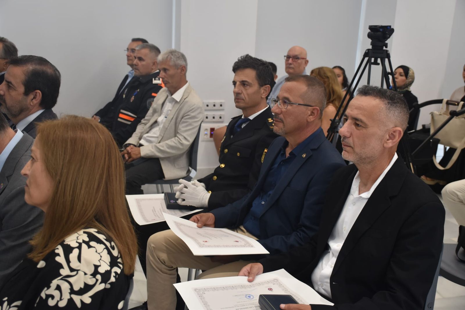 Medallas de Protección Civil para los "héroes" de la OPE, el apagón o la DANA