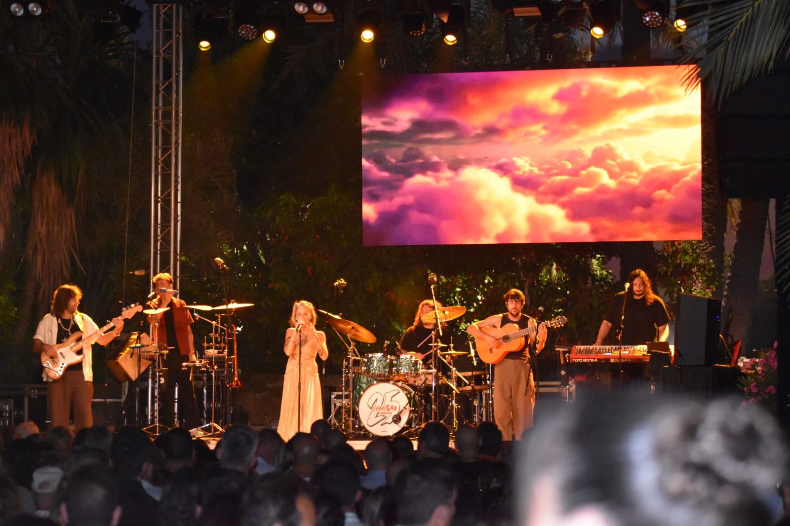 Chambao llena de magia el Ceuta Music Park en su segunda noche