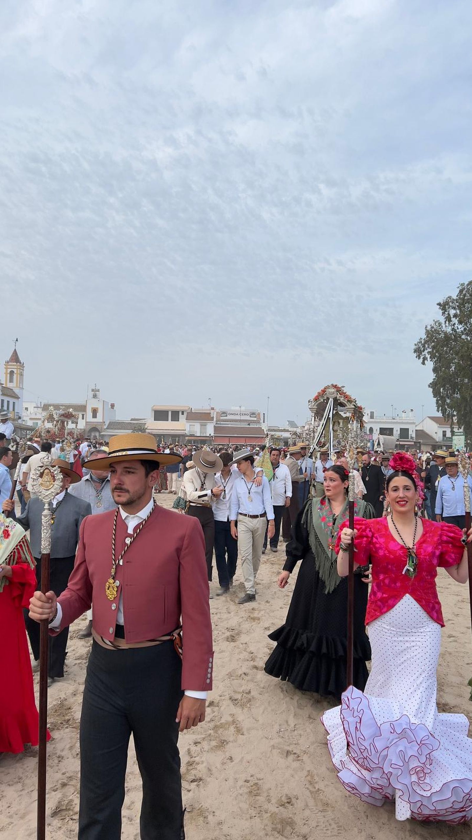 La Hermandad del Rocío de Ceuta se presentó ante la Blanca Paloma este sábado