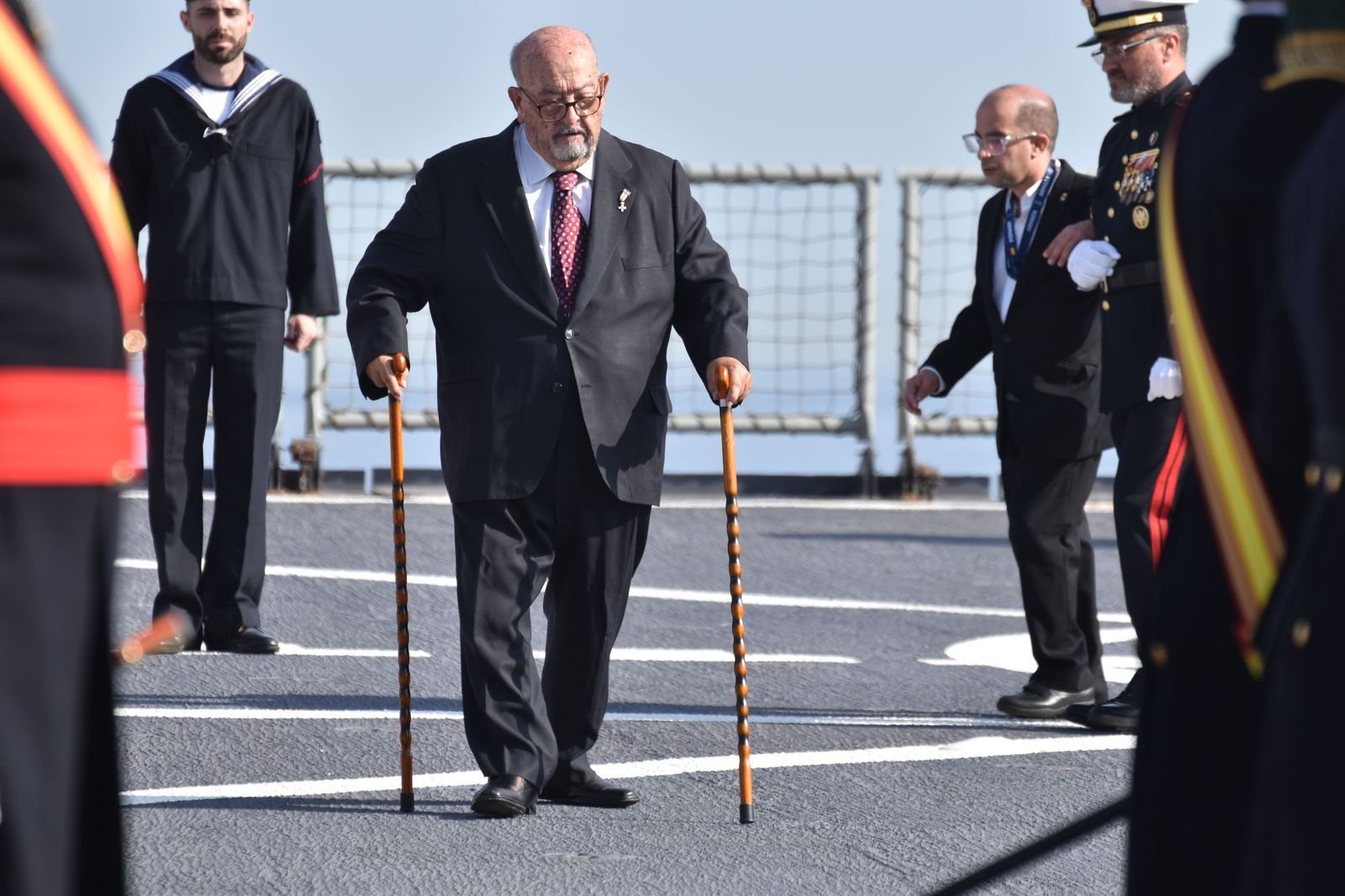 Emotiva jura de bandera a bordo del 'Castilla'
