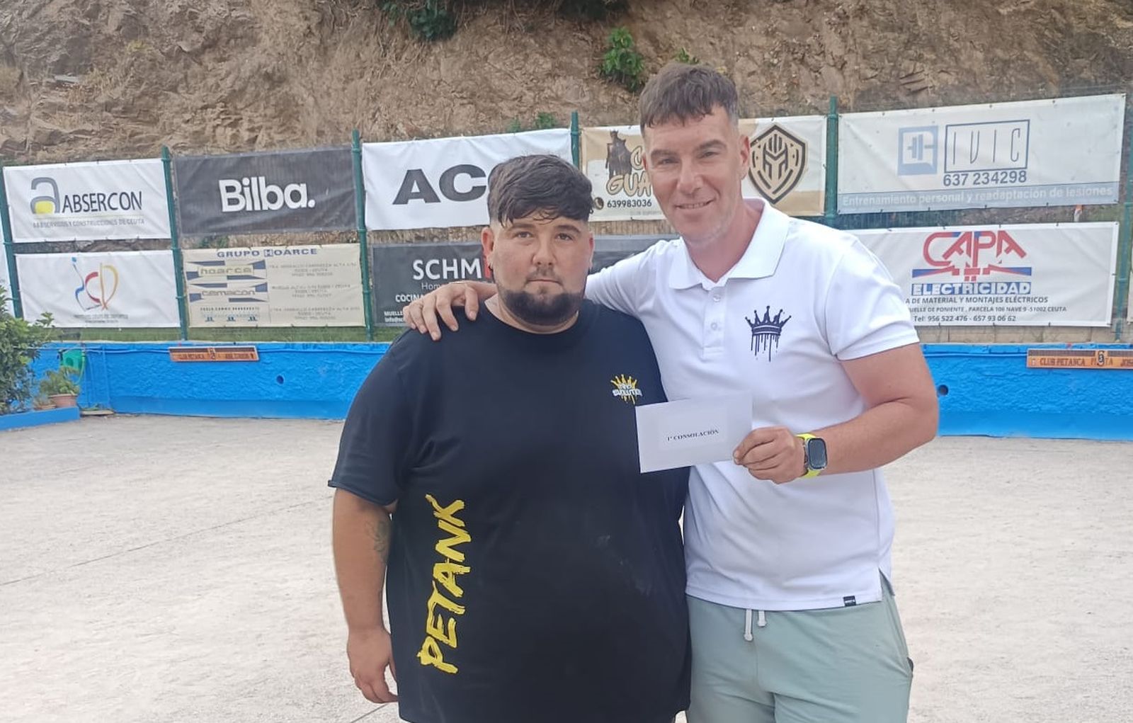 Entrega de trofeos del torneo