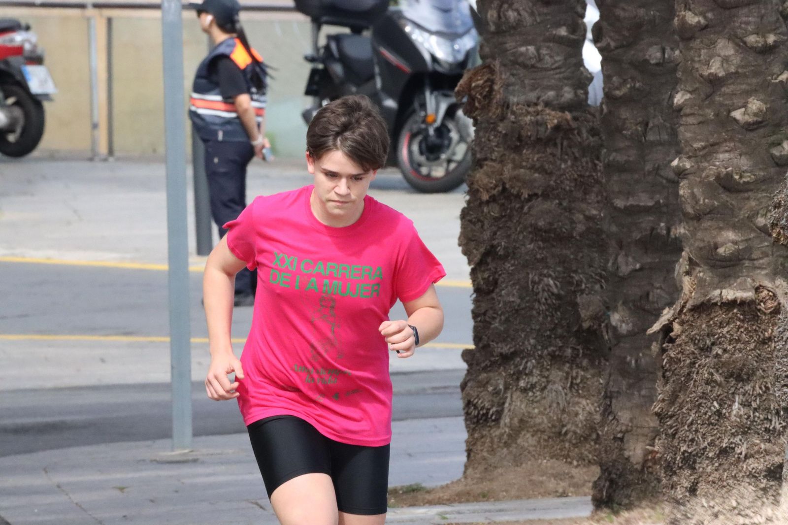 Ceuta se viste de rosa para abrazarse a la vida