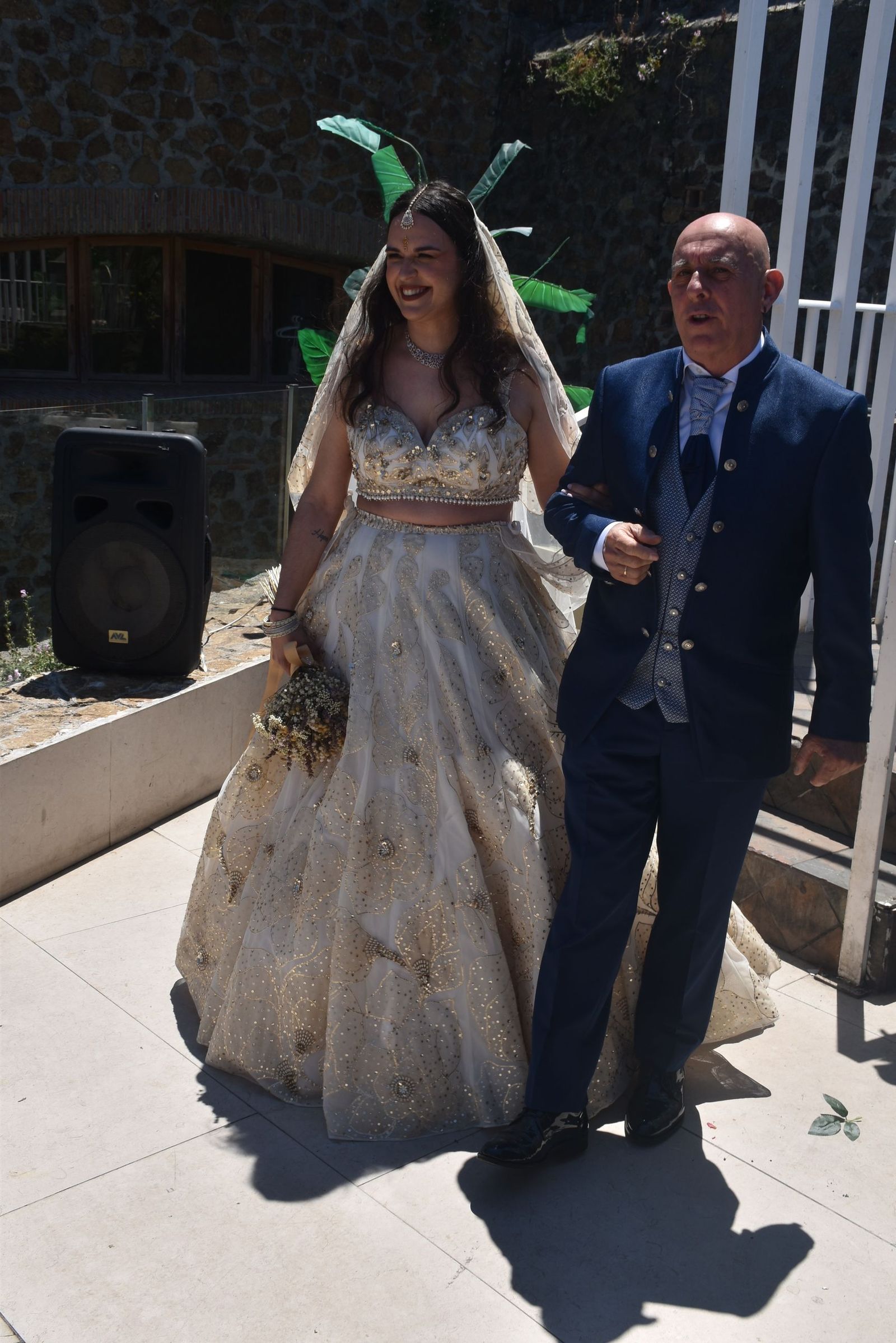 Direk y Rocío sellan su amor bajo el cielo de Ceuta