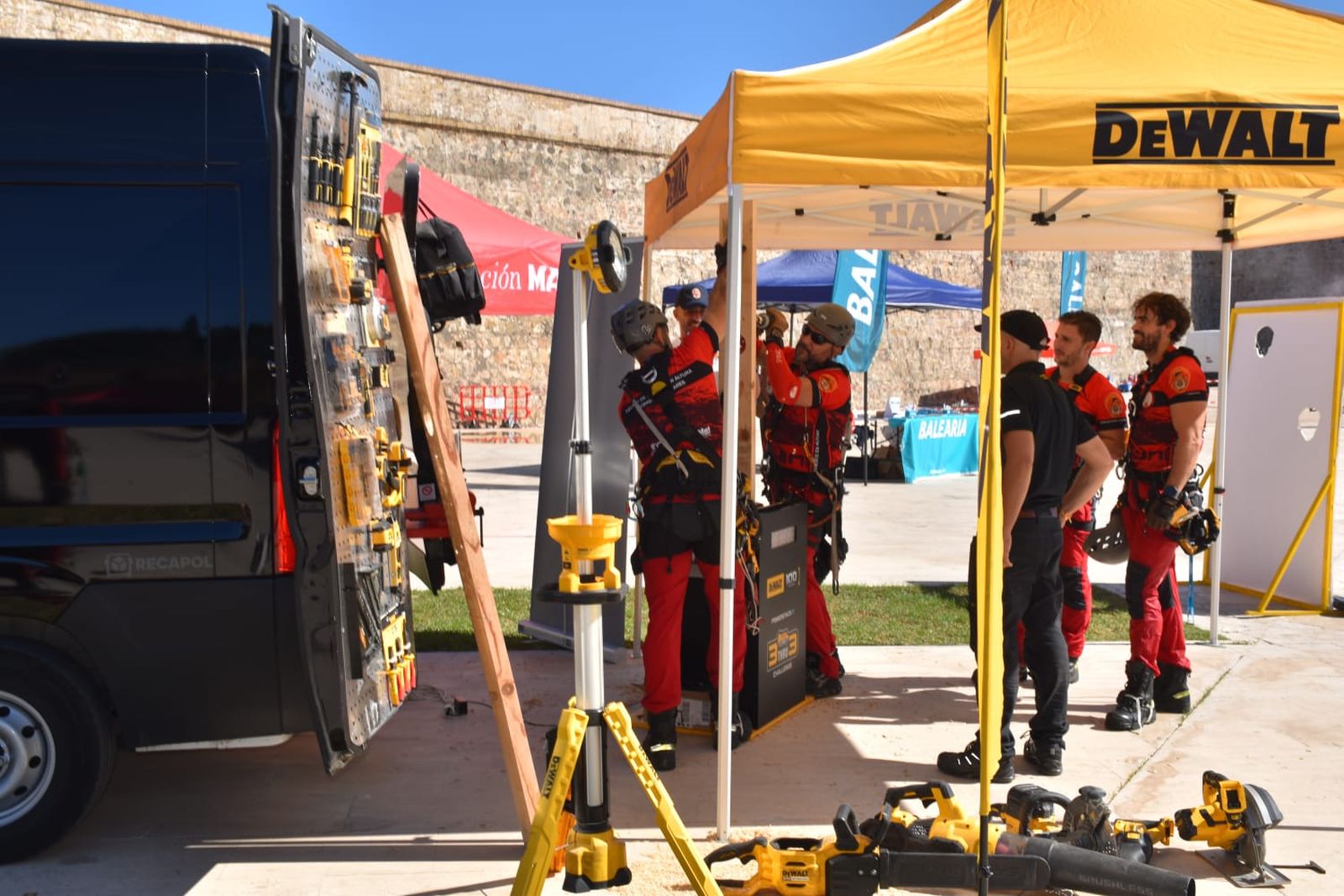 Bomberos de toda España protagonizan en Ceuta una jornada técnica y de formación práctica en rescates