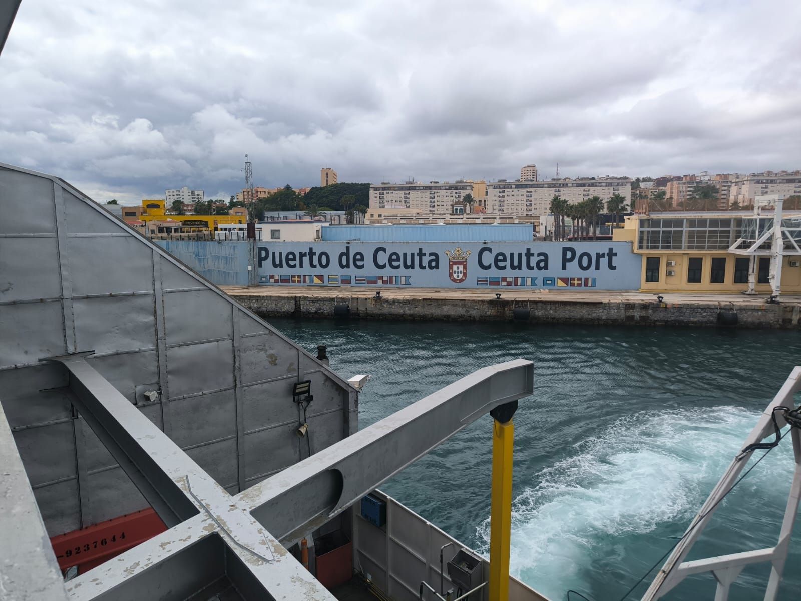 La Ciudad pretende recuperar la conexión marítima Ceuta - Málaga