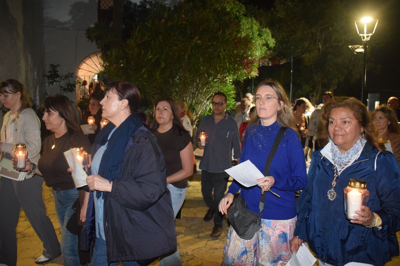 Rosario de antorchas como previa a la Procesión